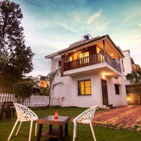 Paramount 3 Ac Bedrooms Hall Garden With Lake View Panchgani Ngoại thất bức ảnh