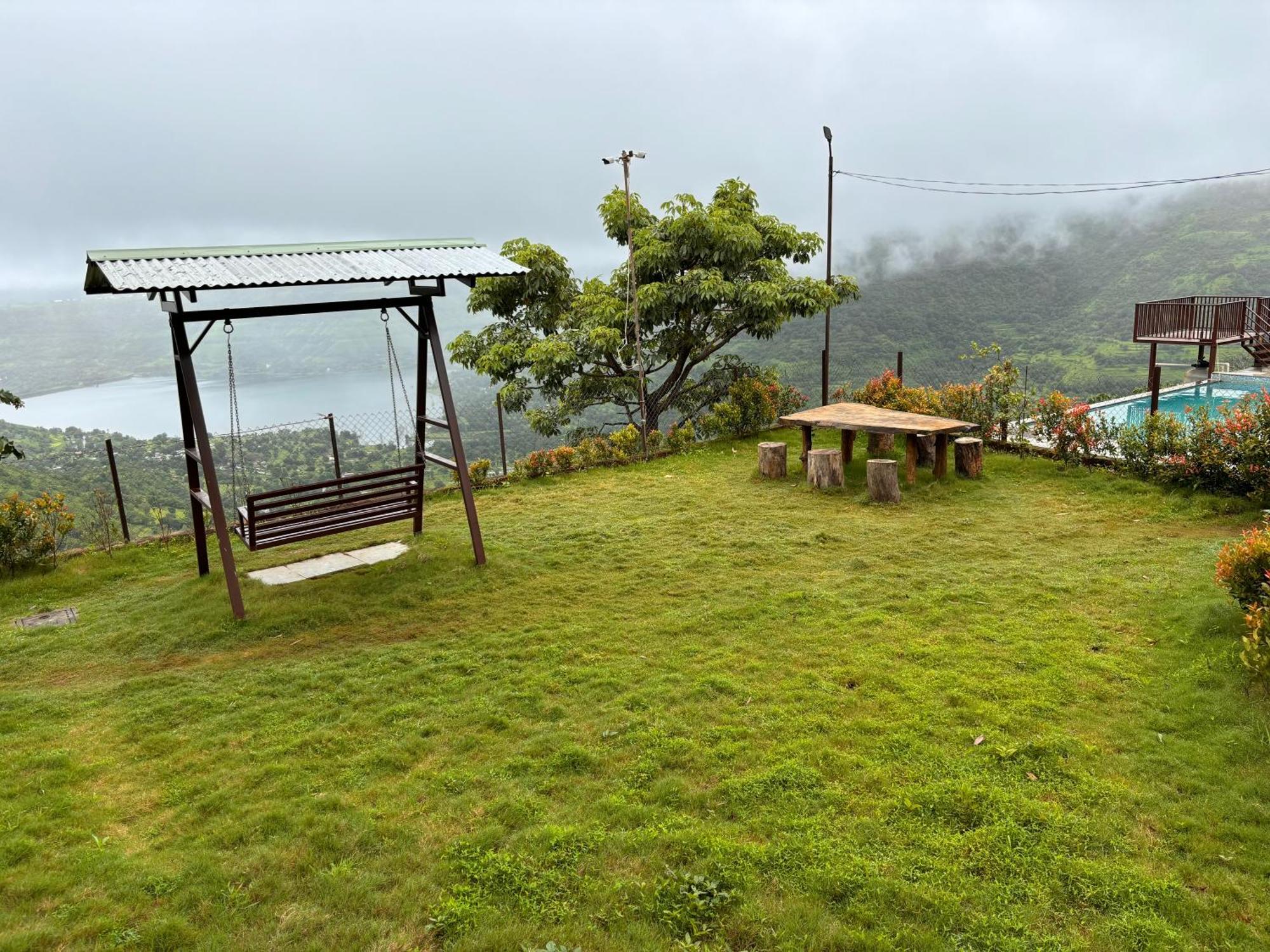 Paramount 3 Ac Bedrooms Hall Garden With Lake View Panchgani Ngoại thất bức ảnh
