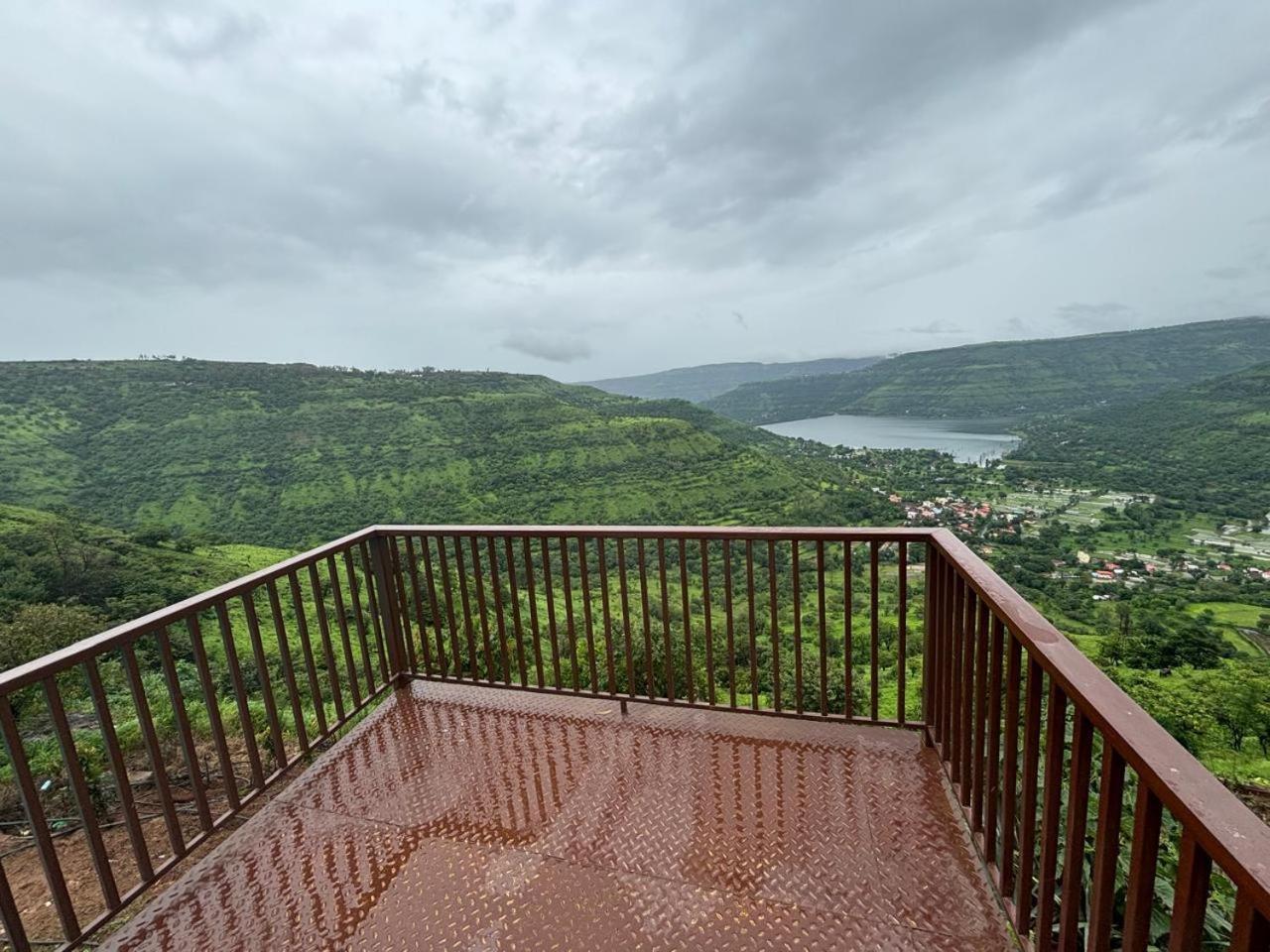 Paramount 3 Ac Bedrooms Hall Garden With Lake View Panchgani Ngoại thất bức ảnh