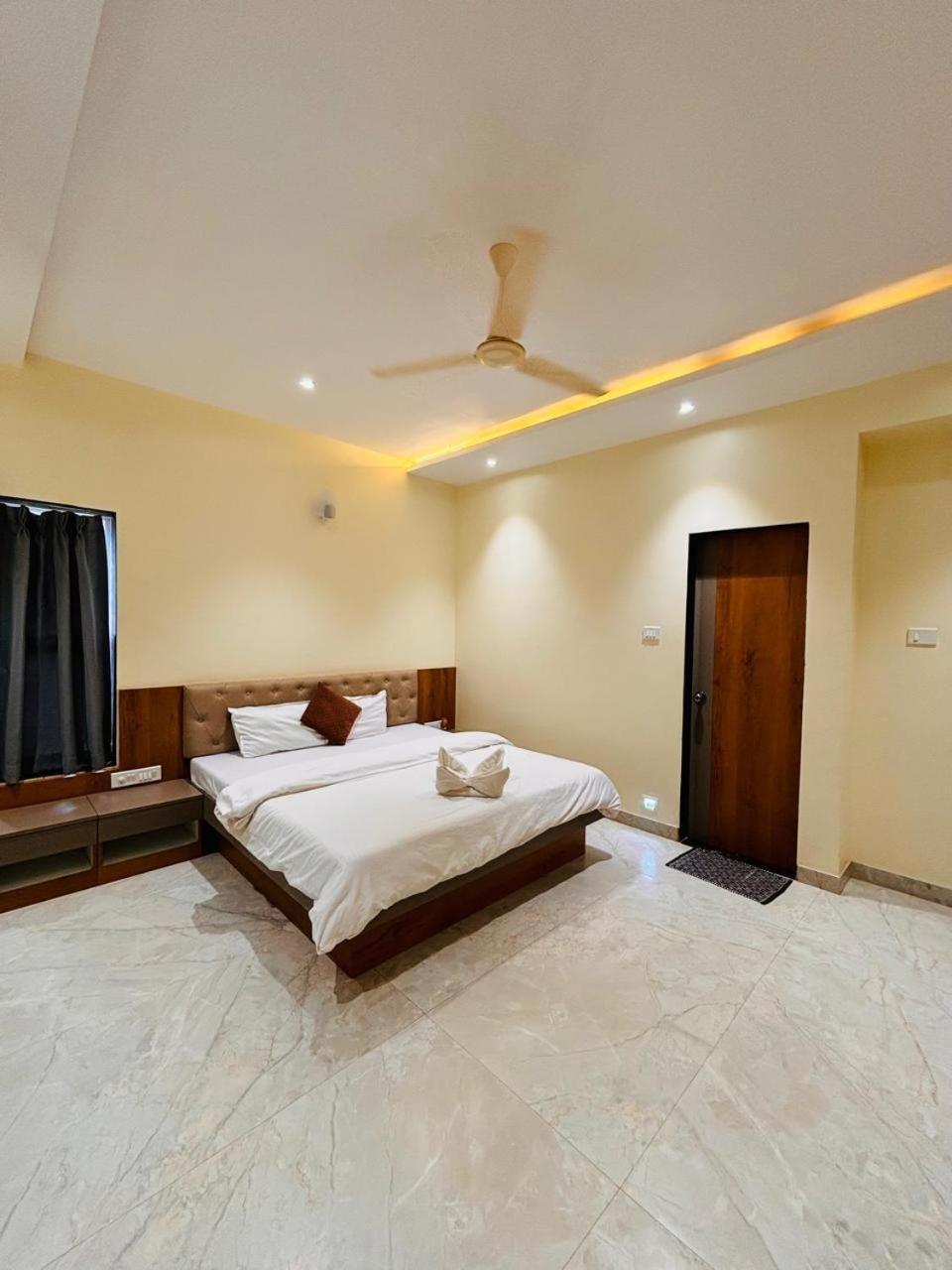 Paramount 3 Ac Bedrooms Hall Garden With Lake View Panchgani Ngoại thất bức ảnh
