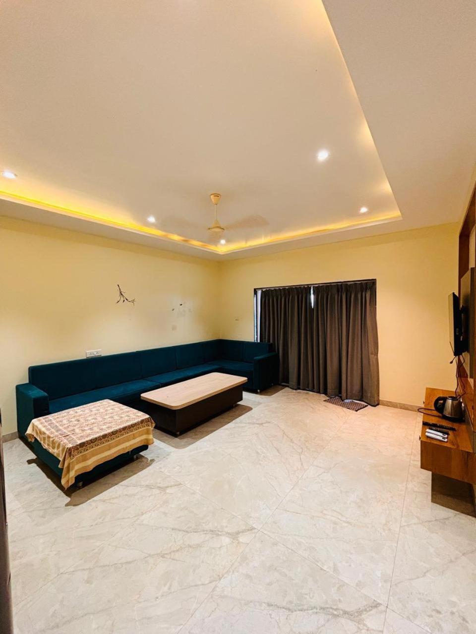 Paramount 3 Ac Bedrooms Hall Garden With Lake View Panchgani Ngoại thất bức ảnh