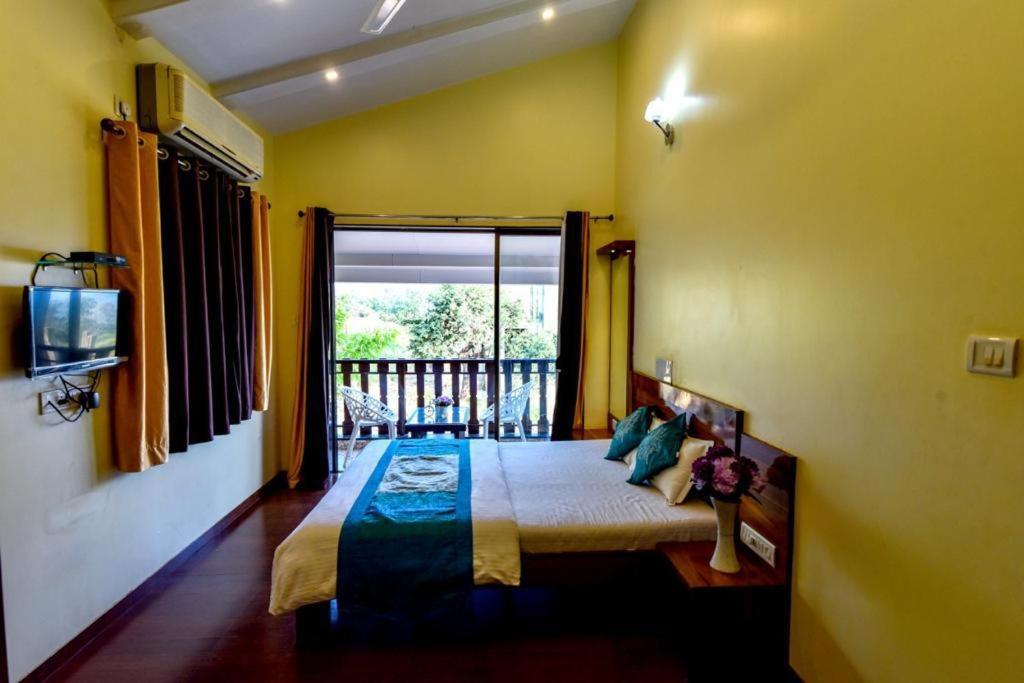 Paramount 3 Ac Bedrooms Hall Garden With Lake View Panchgani Ngoại thất bức ảnh