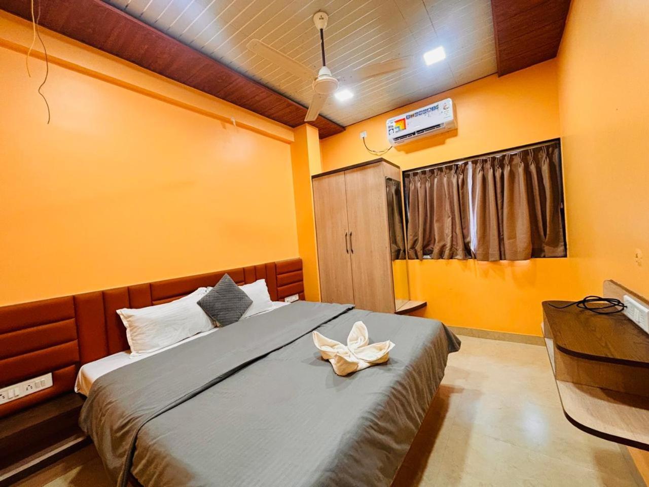 Paramount 3 Ac Bedrooms Hall Garden With Lake View Panchgani Ngoại thất bức ảnh