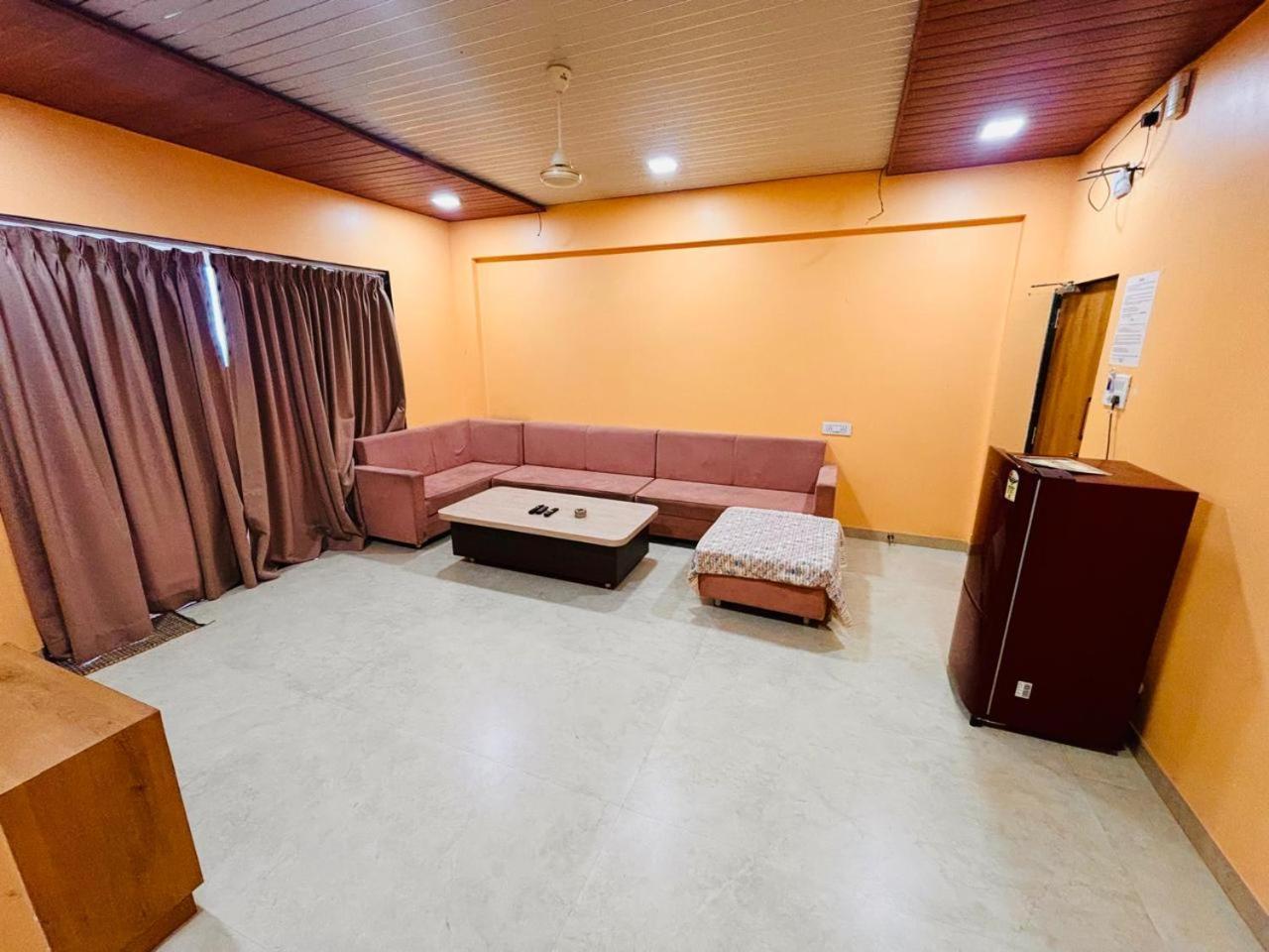 Paramount 3 Ac Bedrooms Hall Garden With Lake View Panchgani Ngoại thất bức ảnh